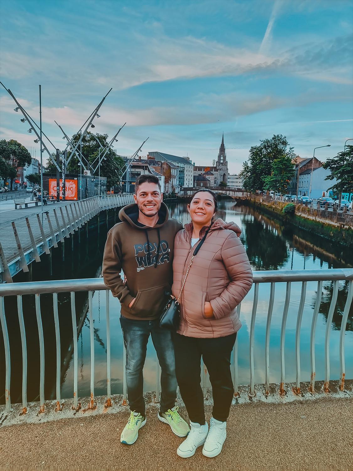 Thiago e Cheila chegam à Irlanda
